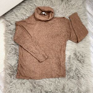 Gaze Warm Tan Turtleneck Sweater